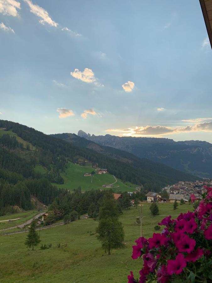 Garni Baita San Cassiano  Zewnętrze zdjęcie