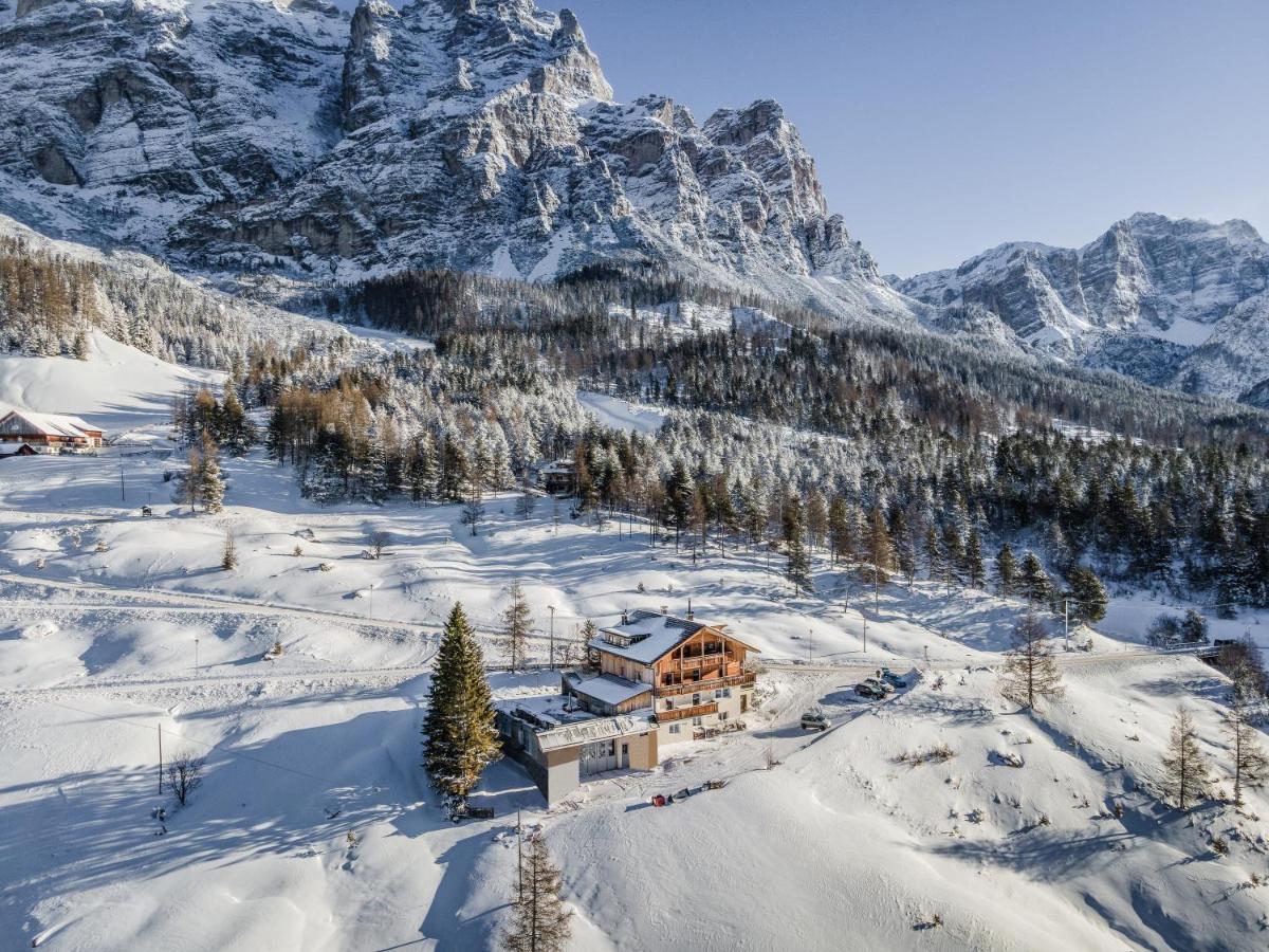 Garni Baita San Cassiano  Zewnętrze zdjęcie