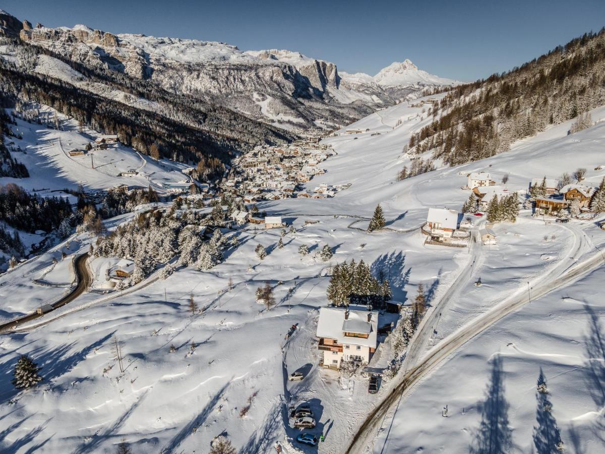 Garni Baita San Cassiano  Zewnętrze zdjęcie